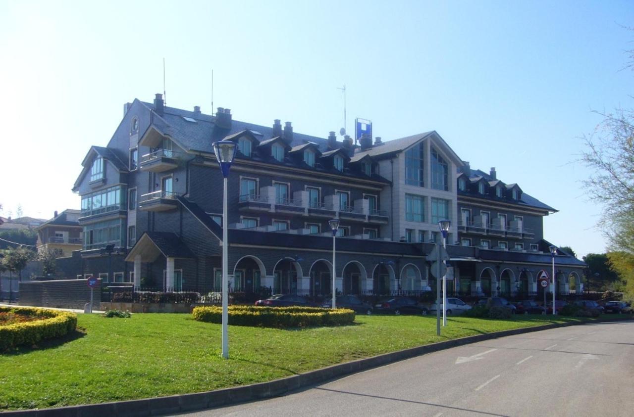 Hotel Milagros Golf Mogro Kültér fotó