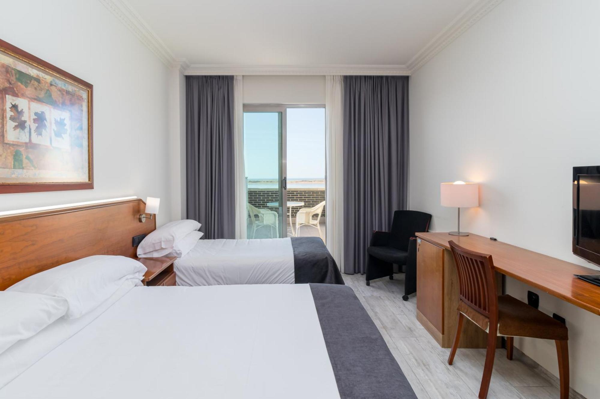 Hotel Milagros Golf Mogro Kültér fotó