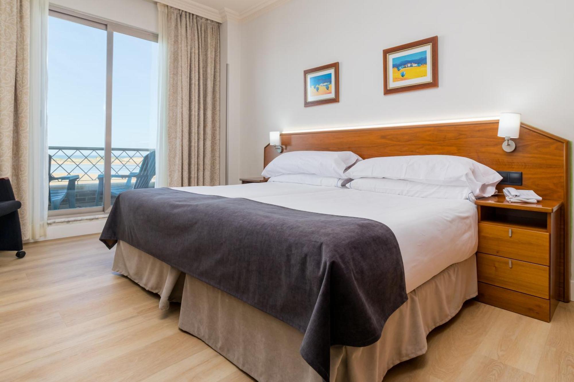 Hotel Milagros Golf Mogro Kültér fotó