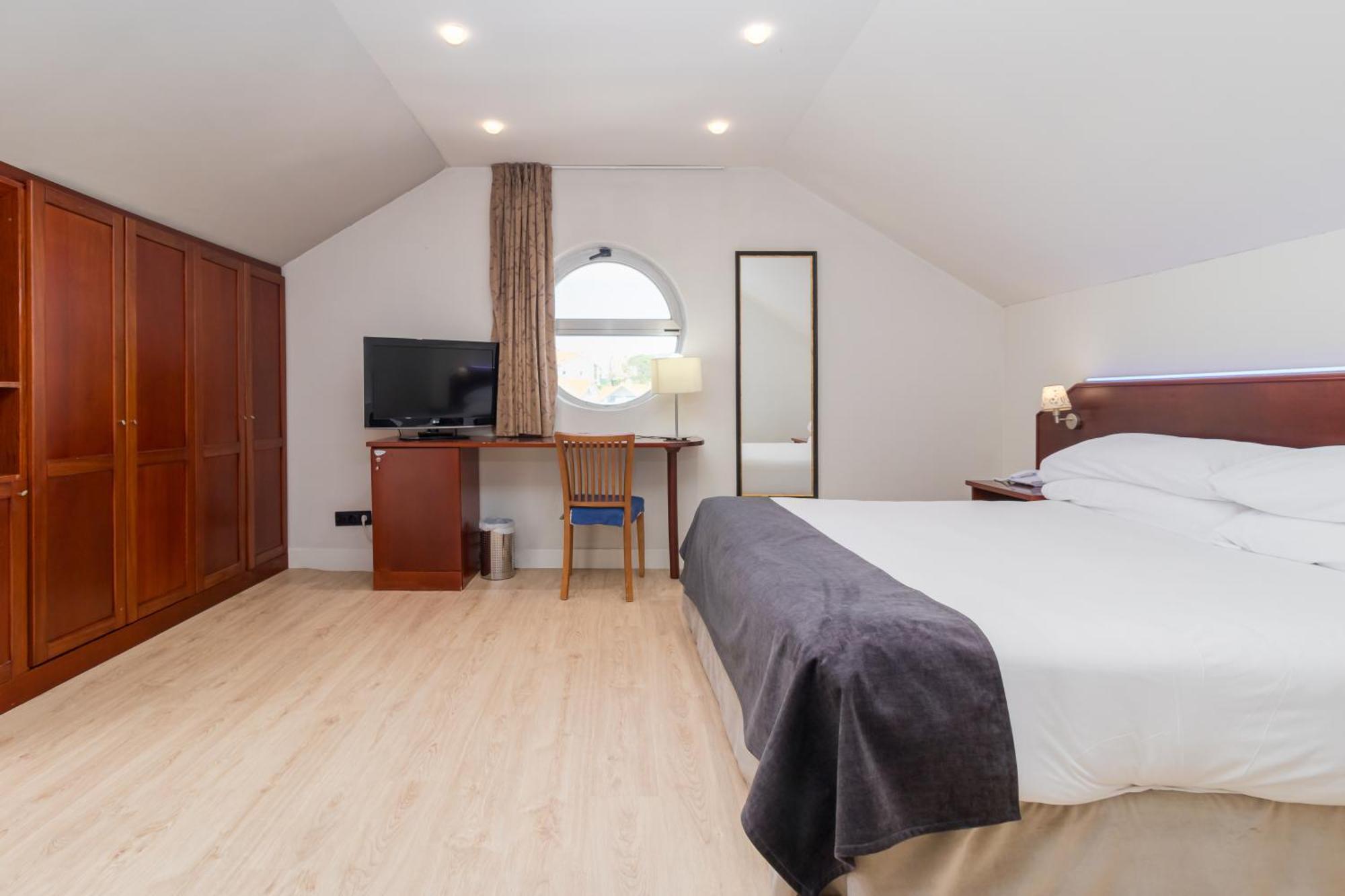Hotel Milagros Golf Mogro Kültér fotó