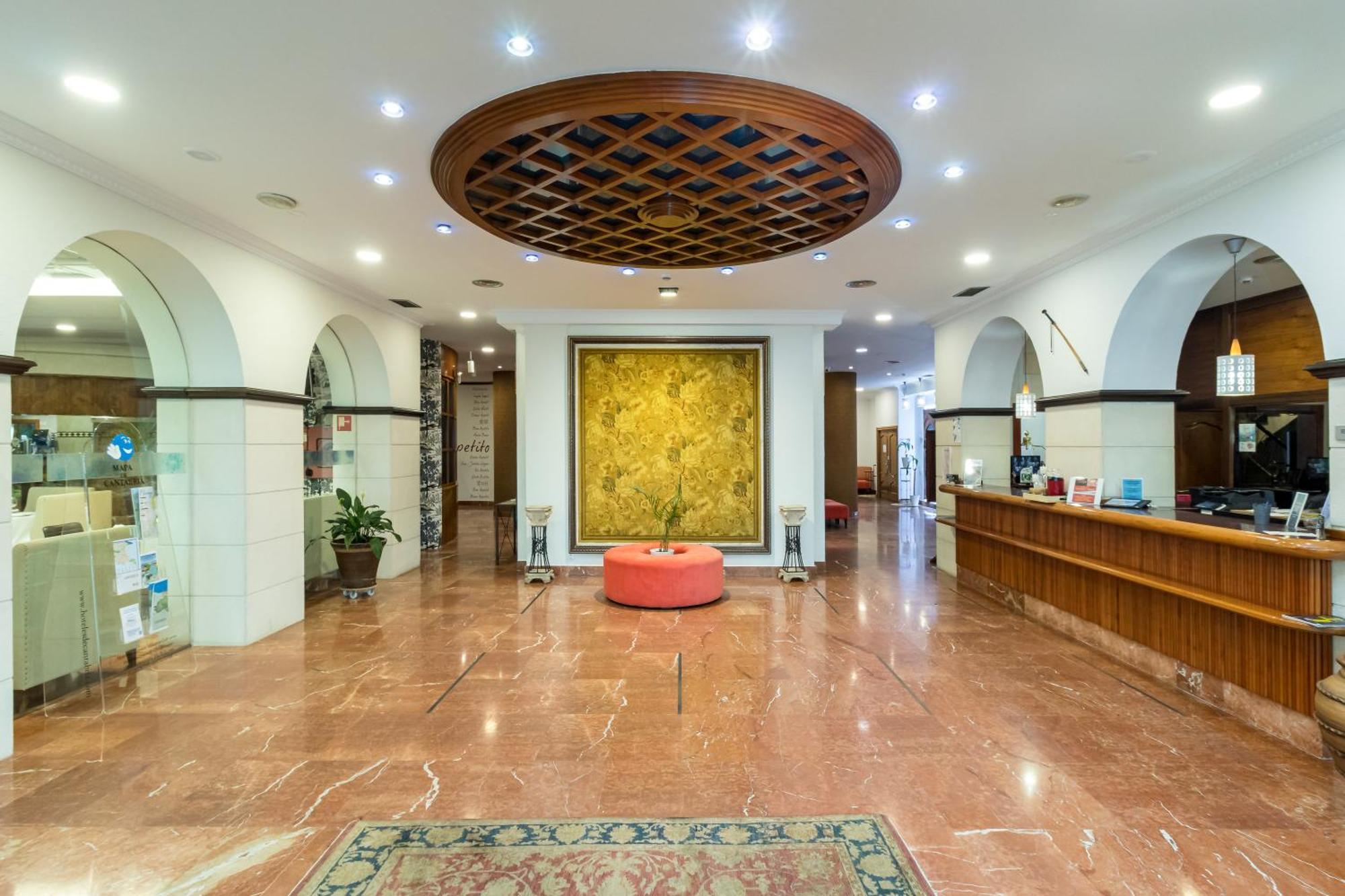 Hotel Milagros Golf Mogro Kültér fotó